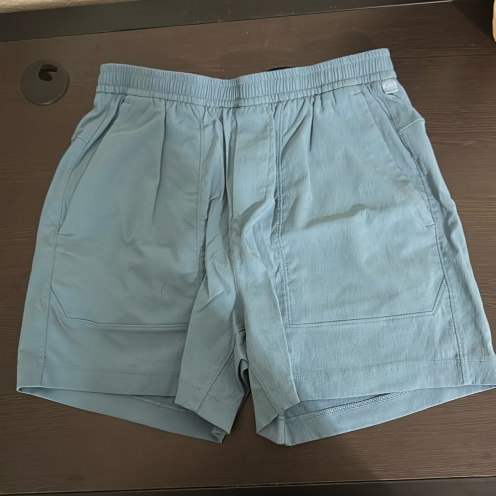 5” Lululemon men’s shorts never worn